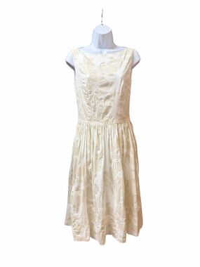 Hugo Boss Cream Jacquard Sleeveless Midi Dress Floral Texture Fit, Flare Elegant
